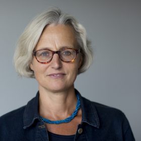 Ein Porträt von Christiane Hoffmann. Sie ist diplomatische Korrespondentin und Autorin des SPIEGEL.